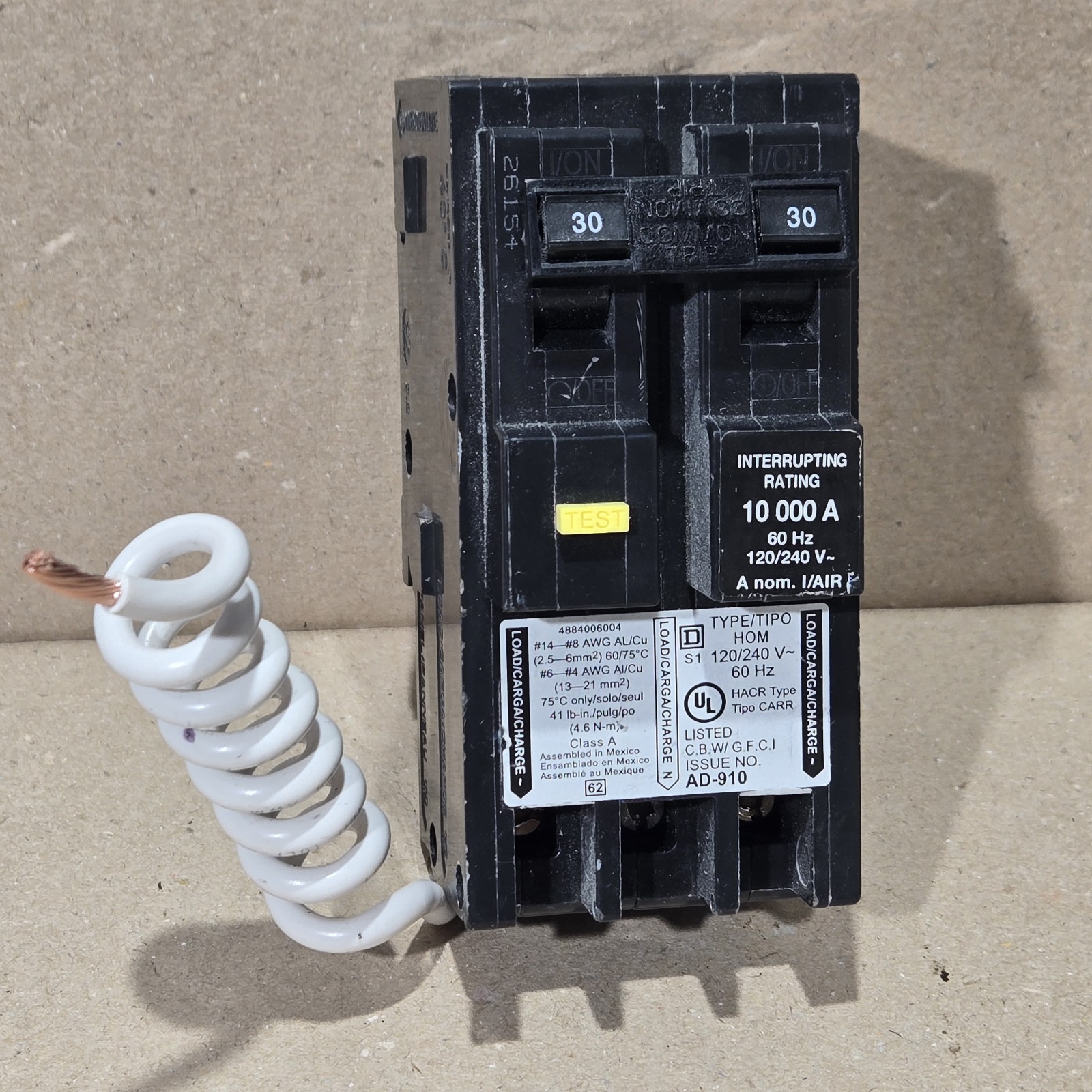 Square D Homeline HOM230GFI 2 Pole 30 Amp 120/240V Plug In HOM GFCI Breaker.