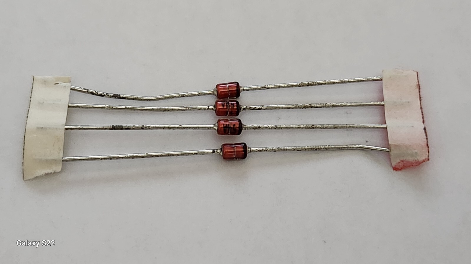 ZENER DIODE 1N47XX (SET OF 4) DO-41 SELECT VOLTAGE FROM MENU