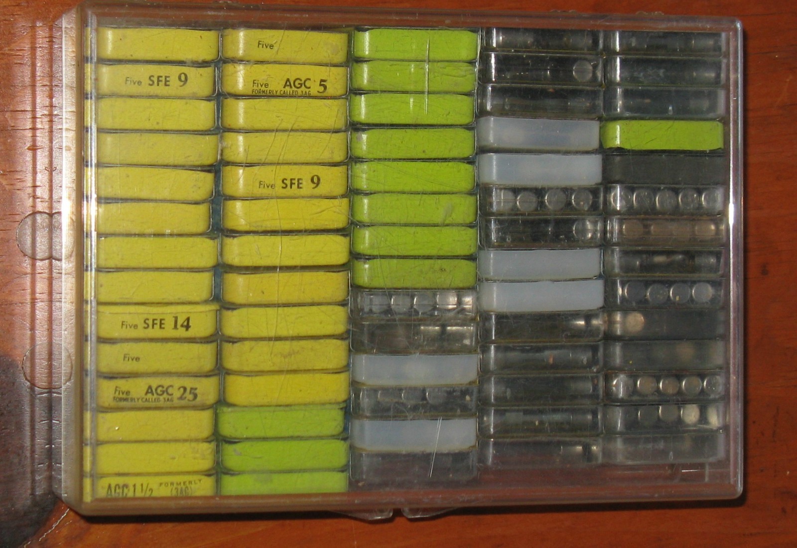 Huge Lot Vintage Automotive Fuses Car Truck Variety 280+ Fuses in Case