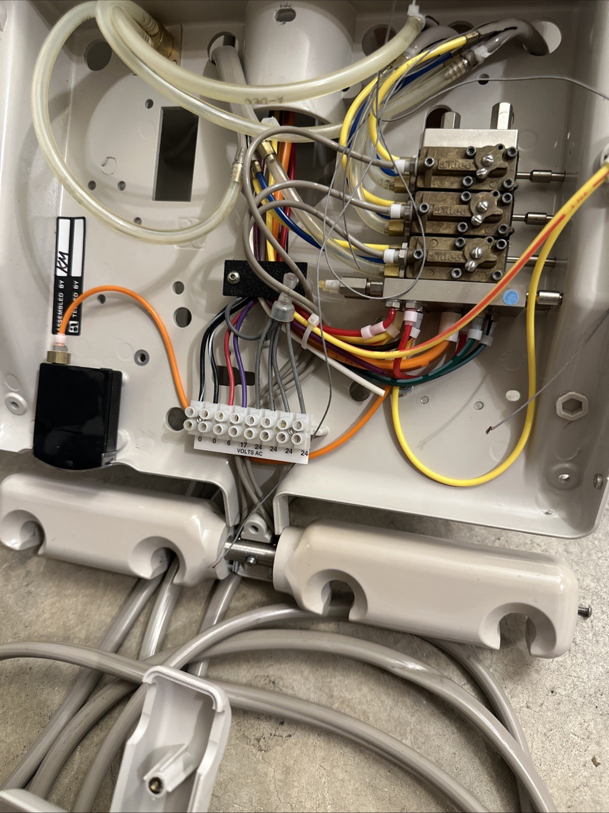 Adec 1040 Delivery System