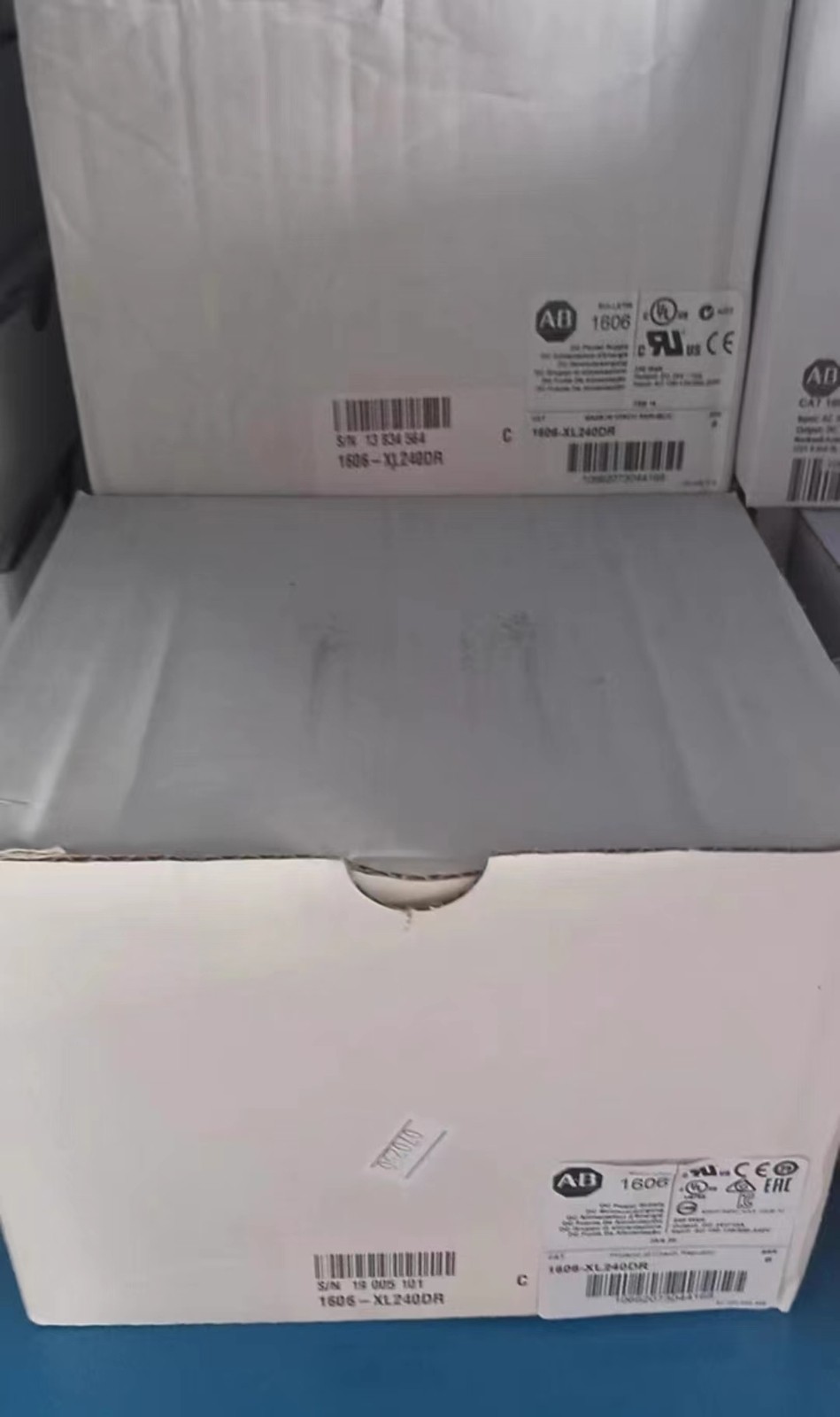 New AB 1606-XL240DR Sealed PLC Output Unit NEW IN BOX 1606XL240DR