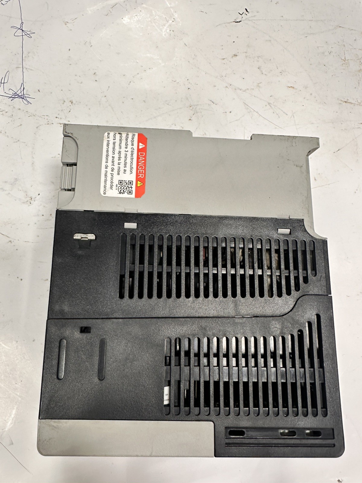 Allen Bradley PowerFlex 525 25B-B011N104 2.2kW 3Hp AC Drive 3 Phase Series A