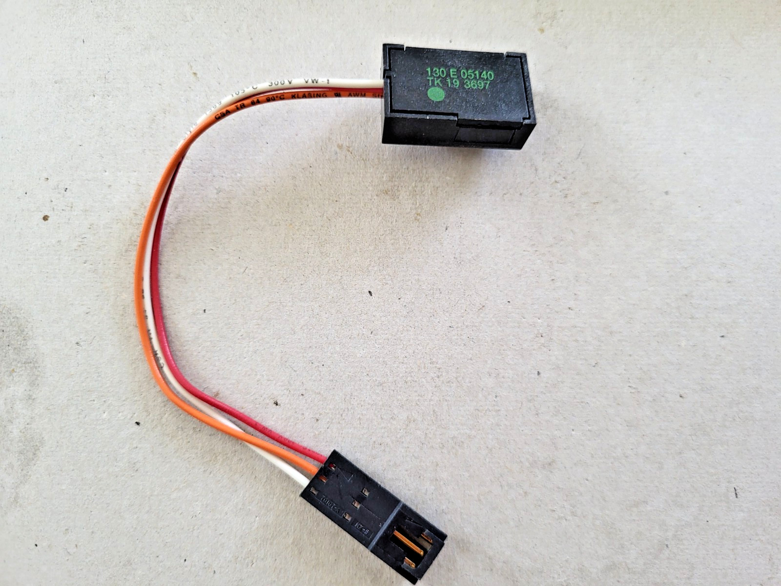 130-E-05140 TK-19-3697 PHOTOELECTRIC SWITCH SENSOR