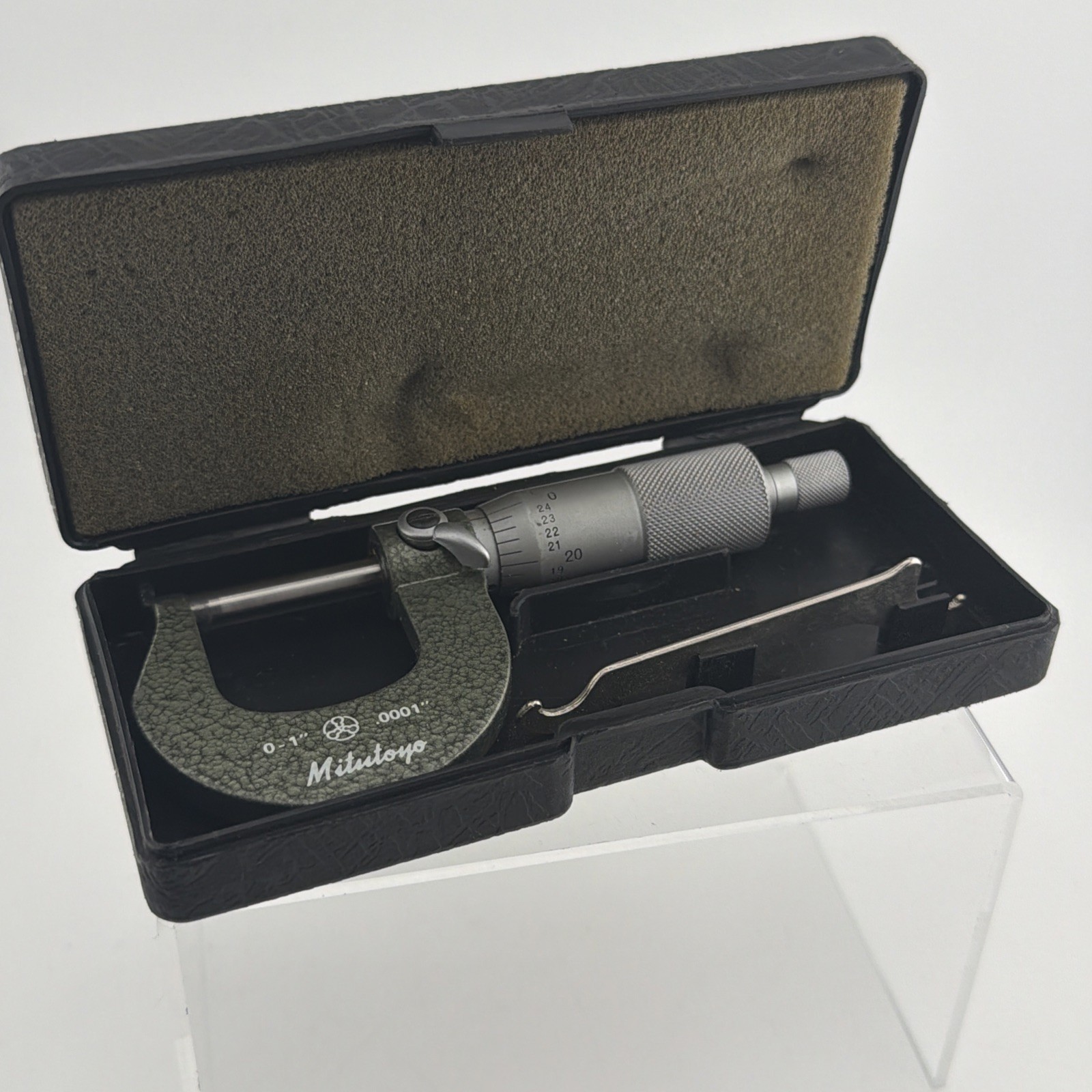 Mitutoyo 103-260 Series 103 Outside Micrometer, 0 to 1″, 0.0001″