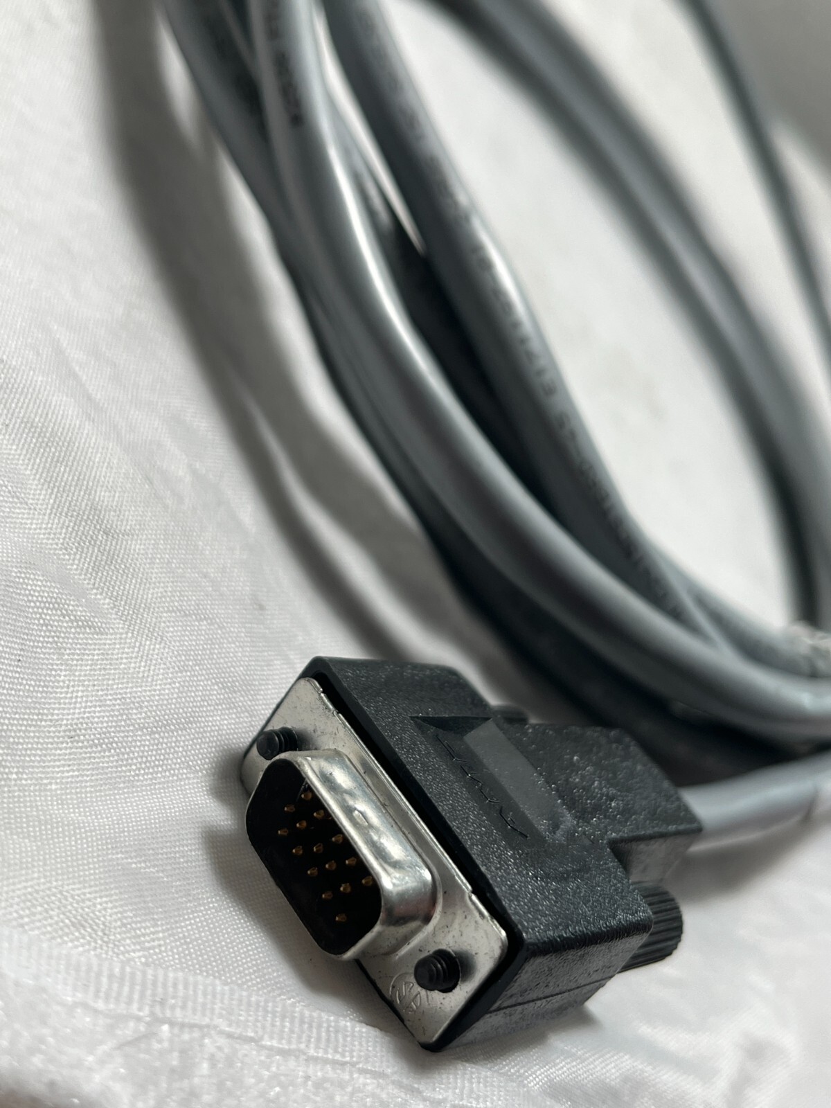 INDUSTRIAL MRO 200-1408-03M CONNECTING CABLE MALE / MALE 15 PIN #51E35 75MM RAD