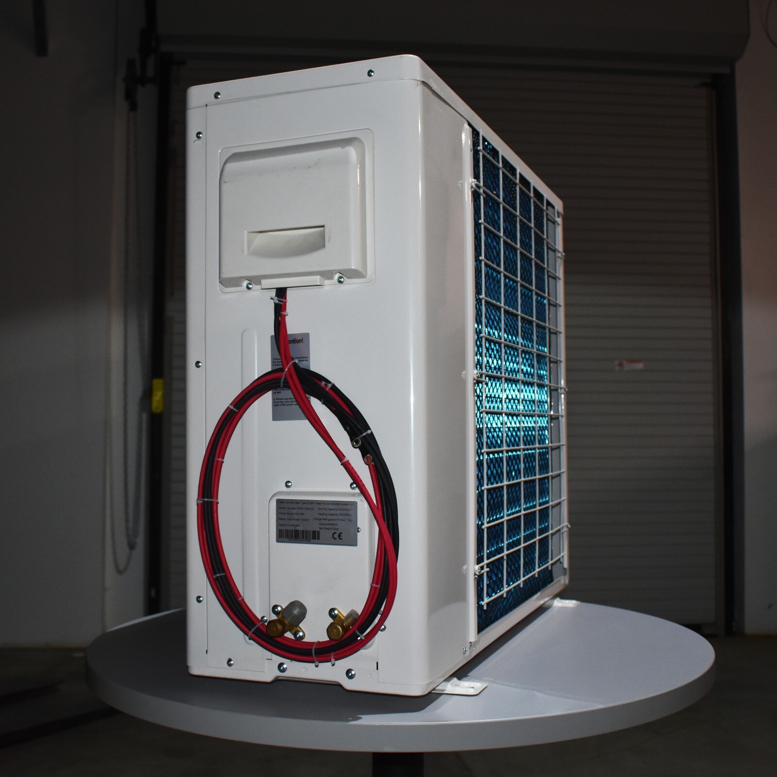 24000 BTU/h Solar 48V Battery Powered Heat Pump Mini split solar air conditioner