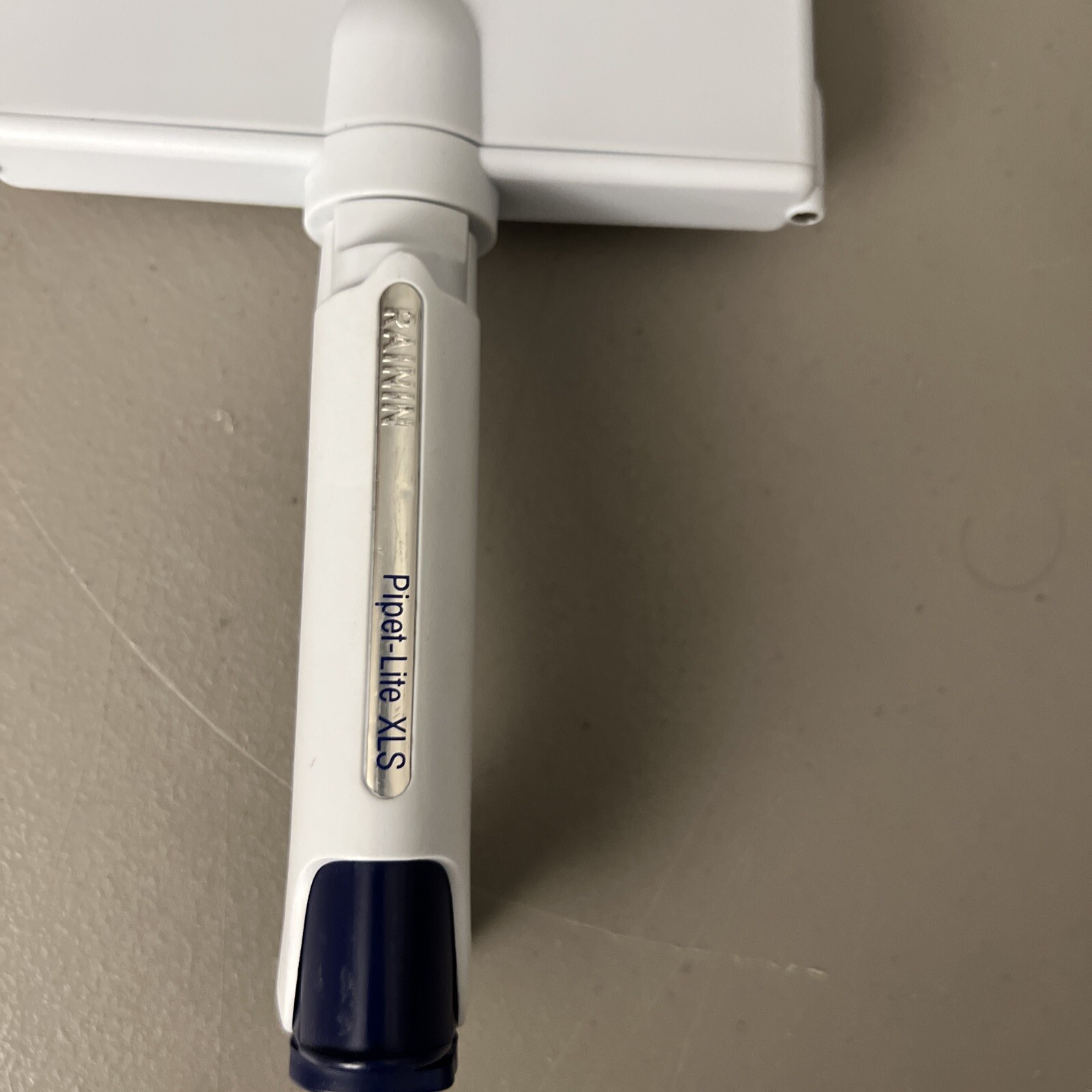 NICE Rainin Pipet-Lite XLS 12 Channel Multichannel L200 XLS LTS pipette