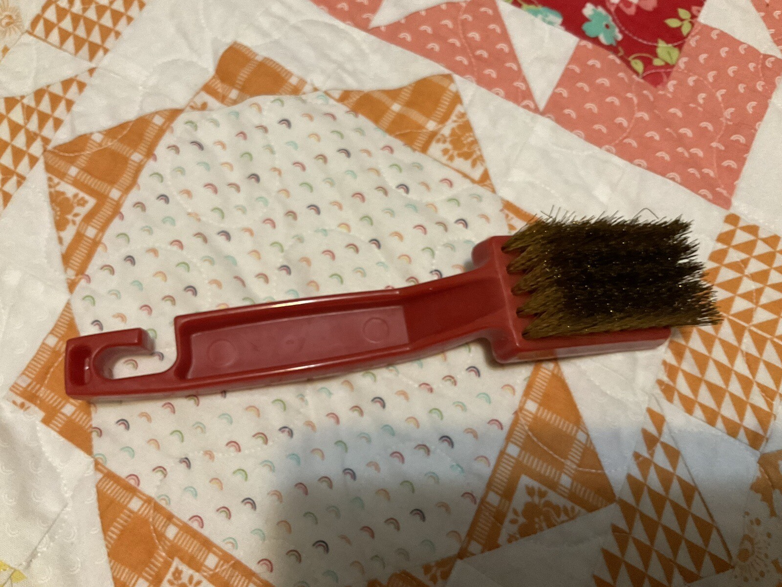 7” Wire Brush Automotive Metal Work Surface Cleaning Plastic Handle Copper? Wire