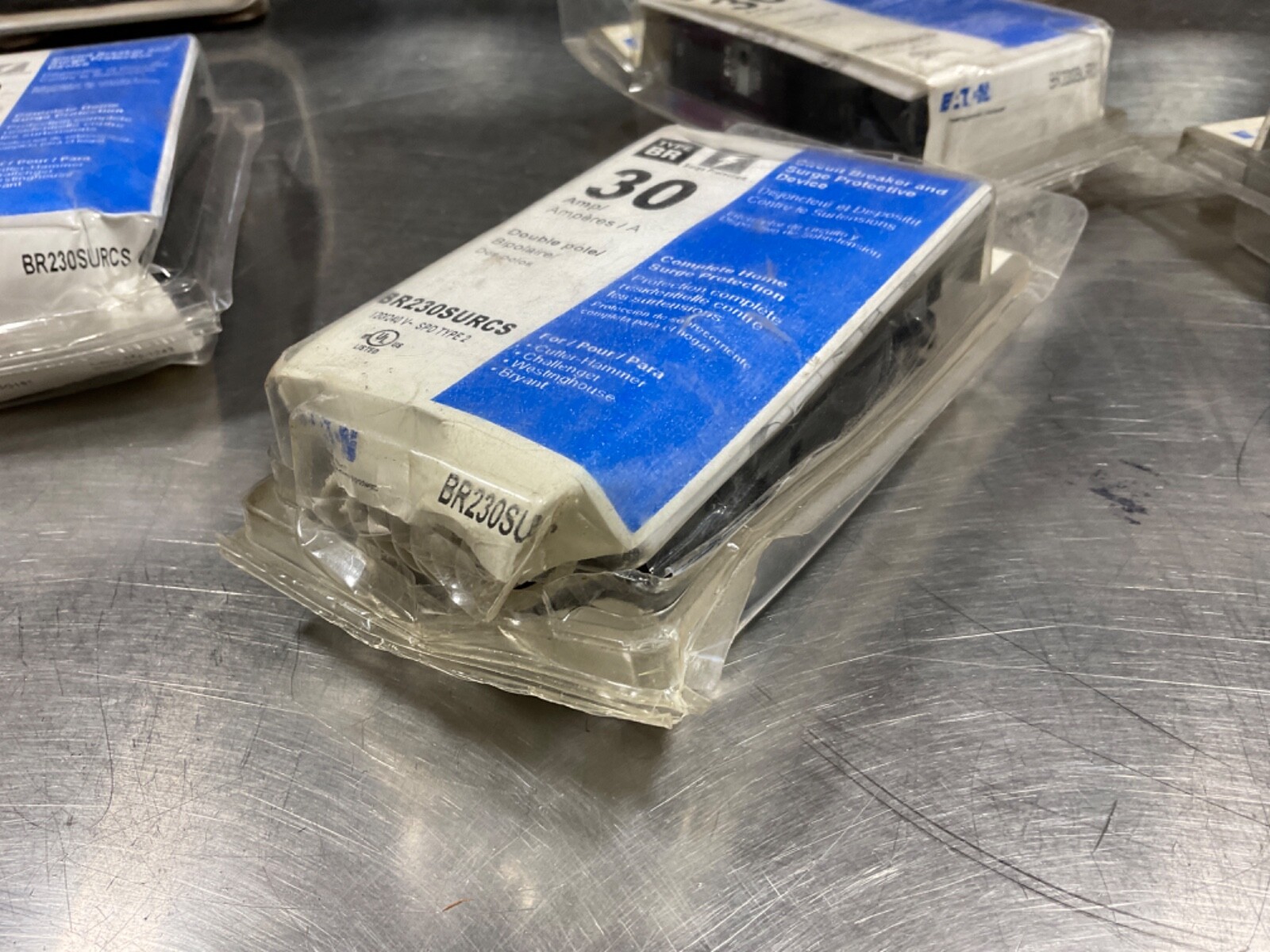 Eaton BR230SURCS Surge Protection Devices. PACKAGE MAY HAVE SLIGHT DAMAGE NEW