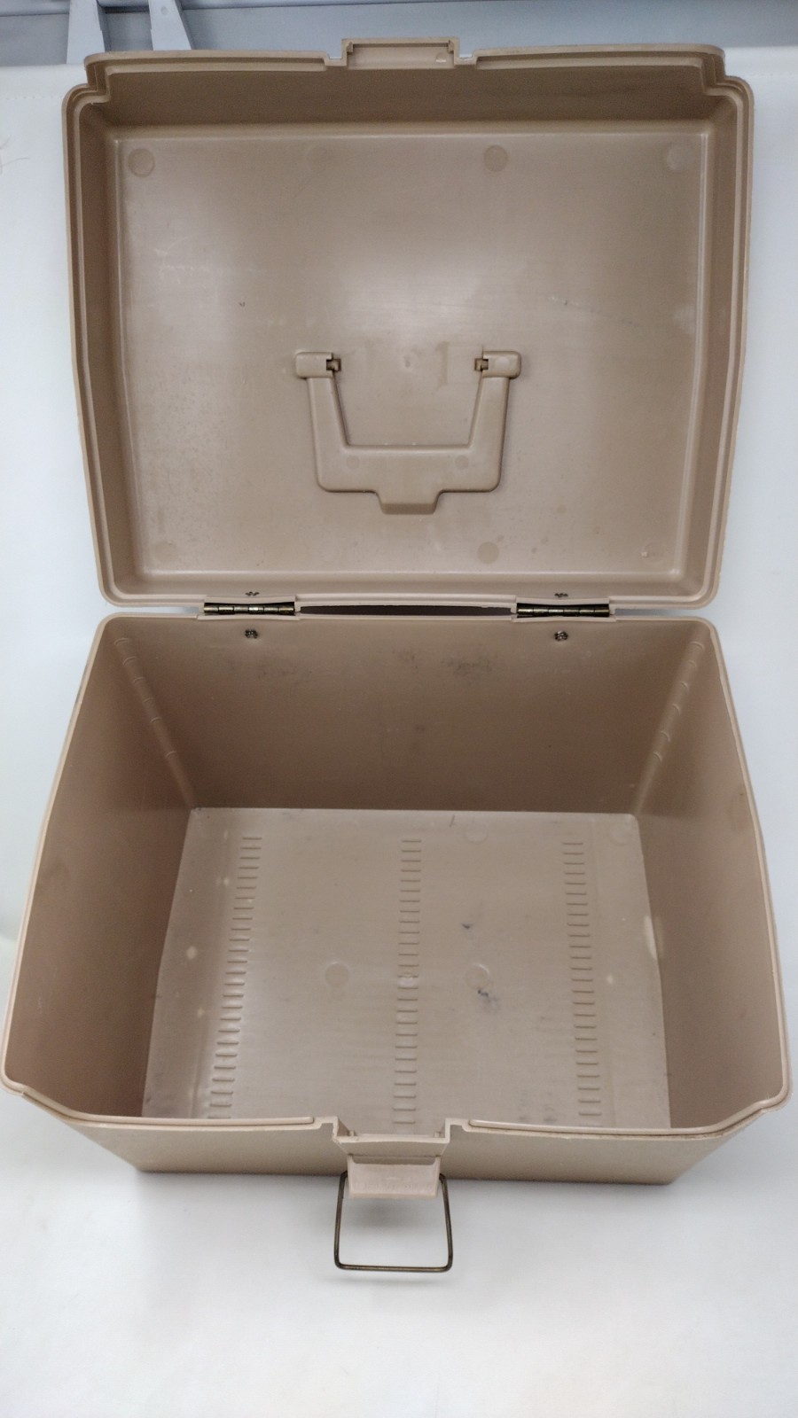 Vintage Sterling Plastics Company Tan jumbo File Folder Box Storage USA 1970s 2