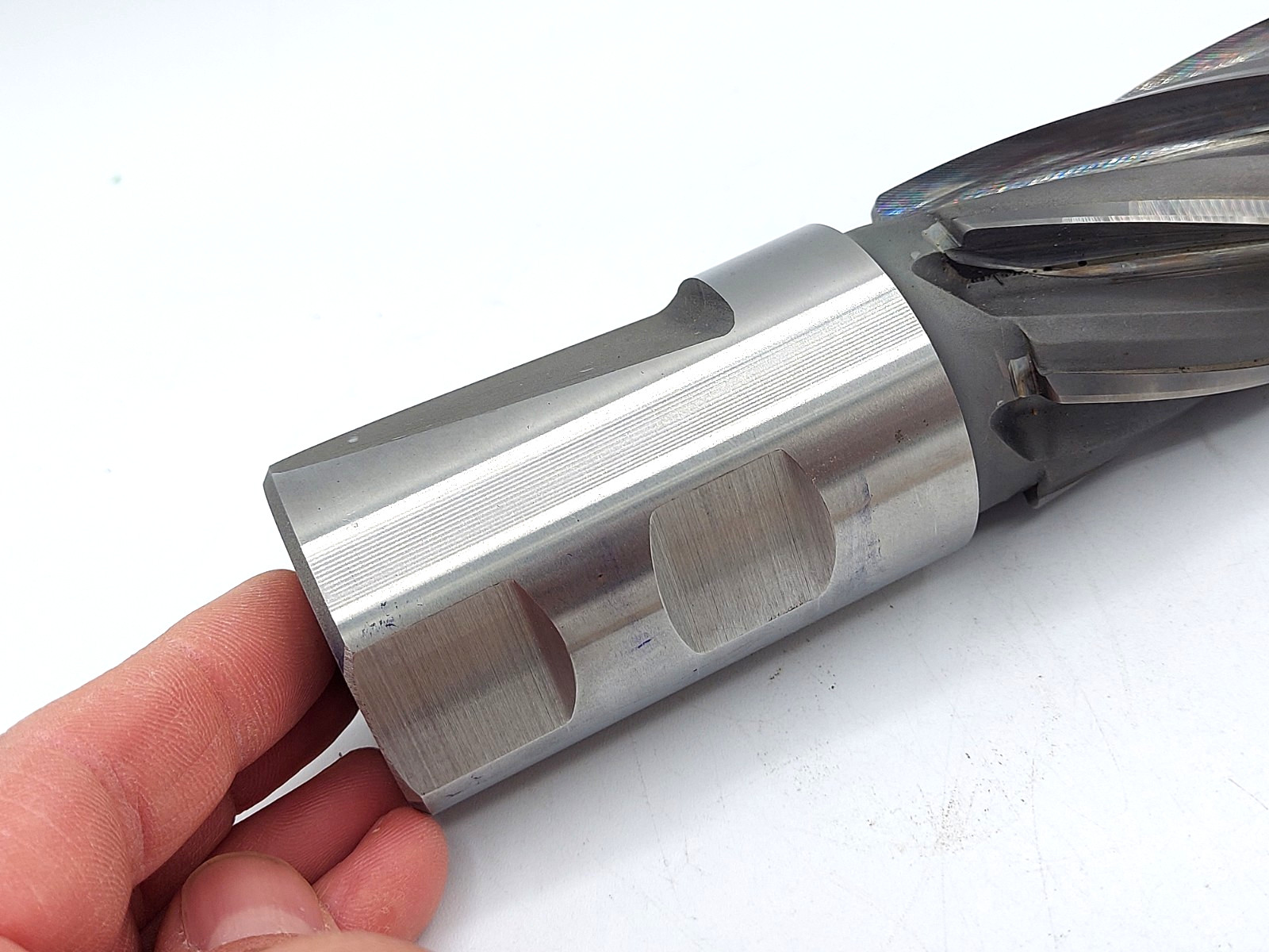 Kennametal M881910.375T 2″ Shank 9″ LOC 3/8″ Rad 6-Flute Carbide End Mill BOEING