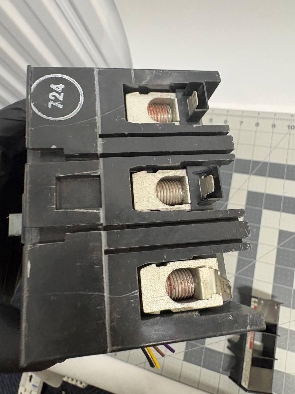 GE SELA36AT0100 Spectra RMS 100A 600V 3 Pole Breaker W/ SRPE100A Plug & Alarm