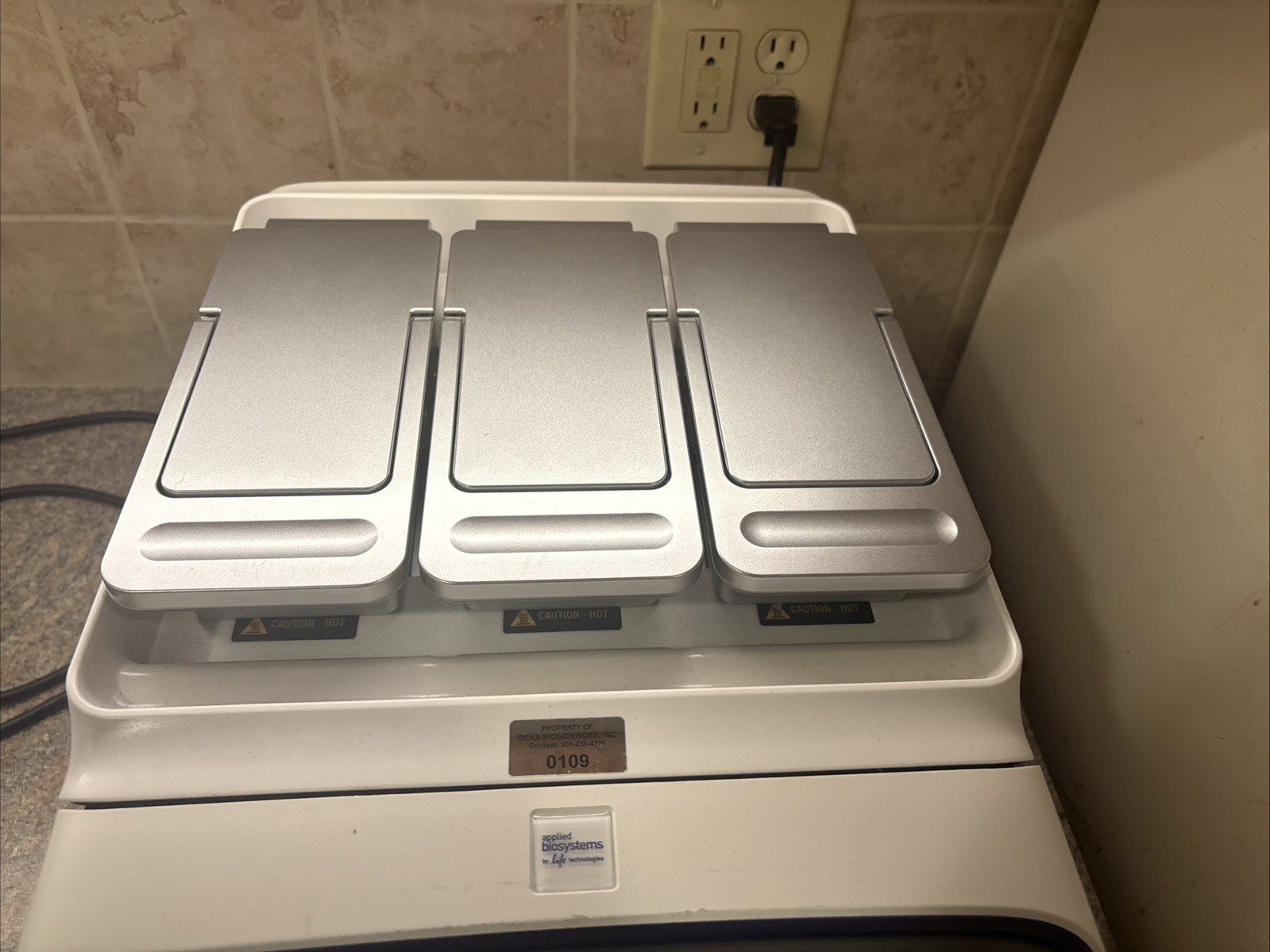Applied Biosystems Proflex Base PCR System 3×32 Block, Mfg 2022
