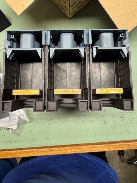Siemens 3VA5340-6EC31-0AA0 Circuit Breaker 400A 3-Pole 480V NEW OPEN BOX
