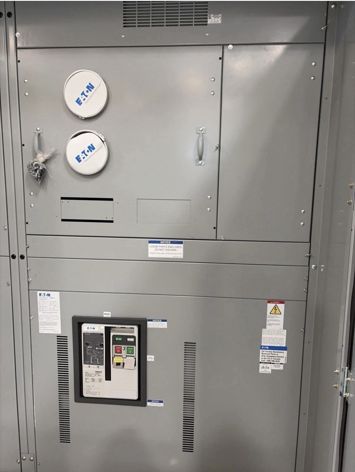 New Eaton SwitchGear 4000A 3ph 4w Meter Main Breaker Switchboard w Distribution