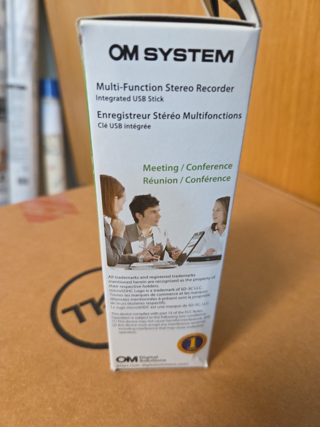 OM SYSTEM WS-883 8GB Digital Stereo Voice Recorder with USB Charging Black NEW