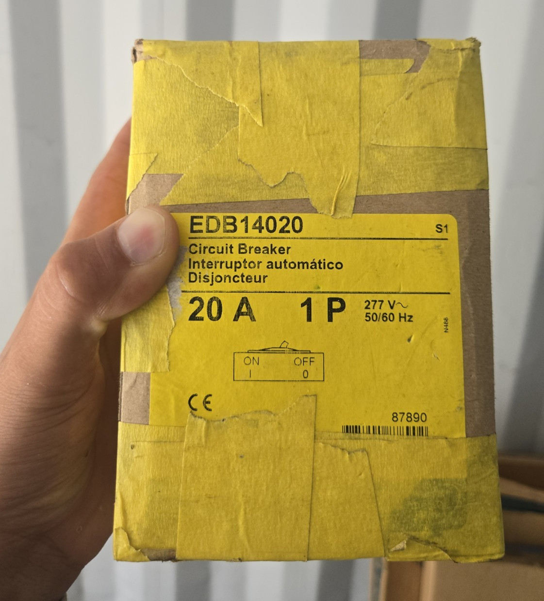 Square D EDB14020 1-Pole Circuit Breaker 20A 277VAC AC Yellow