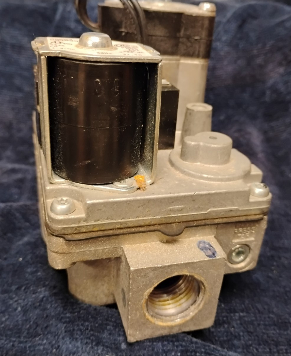 WHITE RODGERS 36E54 201 36E54-201 Gas Valve TRANE Amer STD C340995P01