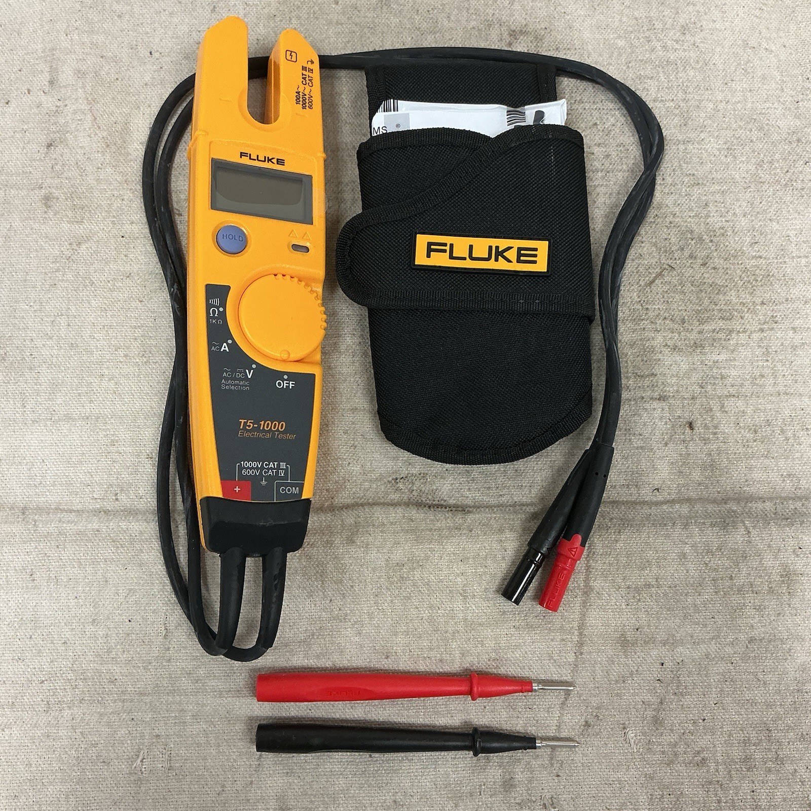FLUKE T5-H5-1AC Digital Multimeter Clamp On Kit CAT III 600V/CAT IV 1000V