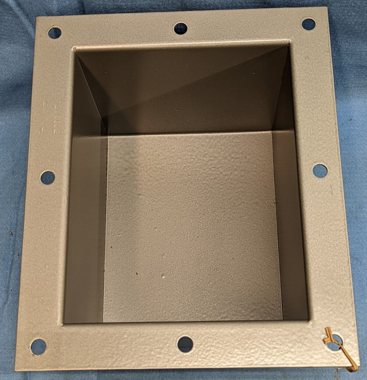 UNKNOWN BRAND STEEL ENCLOSURE MOUNTING FRAME 1/2″ MOUNT HOLES ENC00054