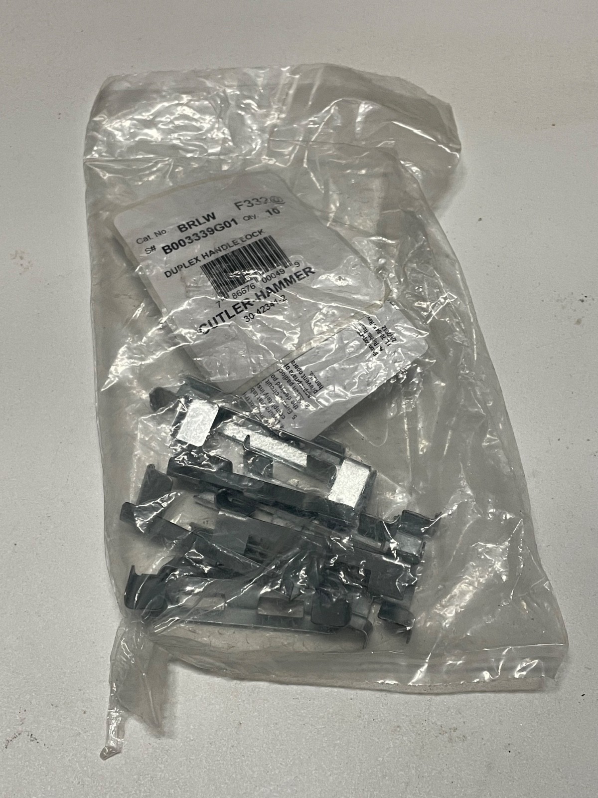 Bag of 10 Cutler-Hammer BRLW Duplex Handle Lock