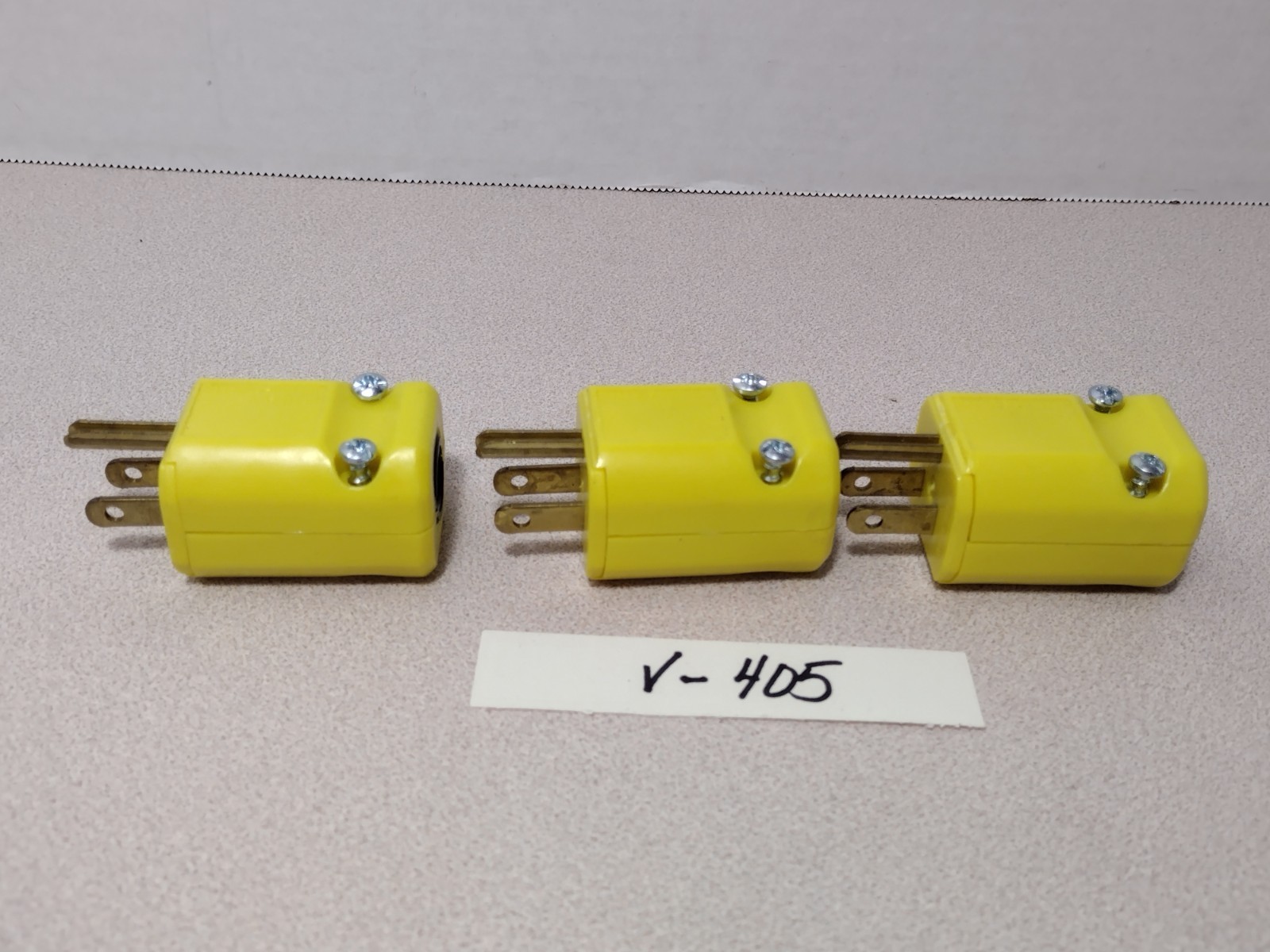 Lot of 3 Male Cord End Pass & Seymour 15A 125V PS5965-YCC20 Yellow (v405)