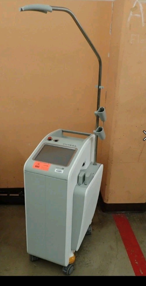 Cutera Excel V Used Condition With Power Cord and Key Only- Read