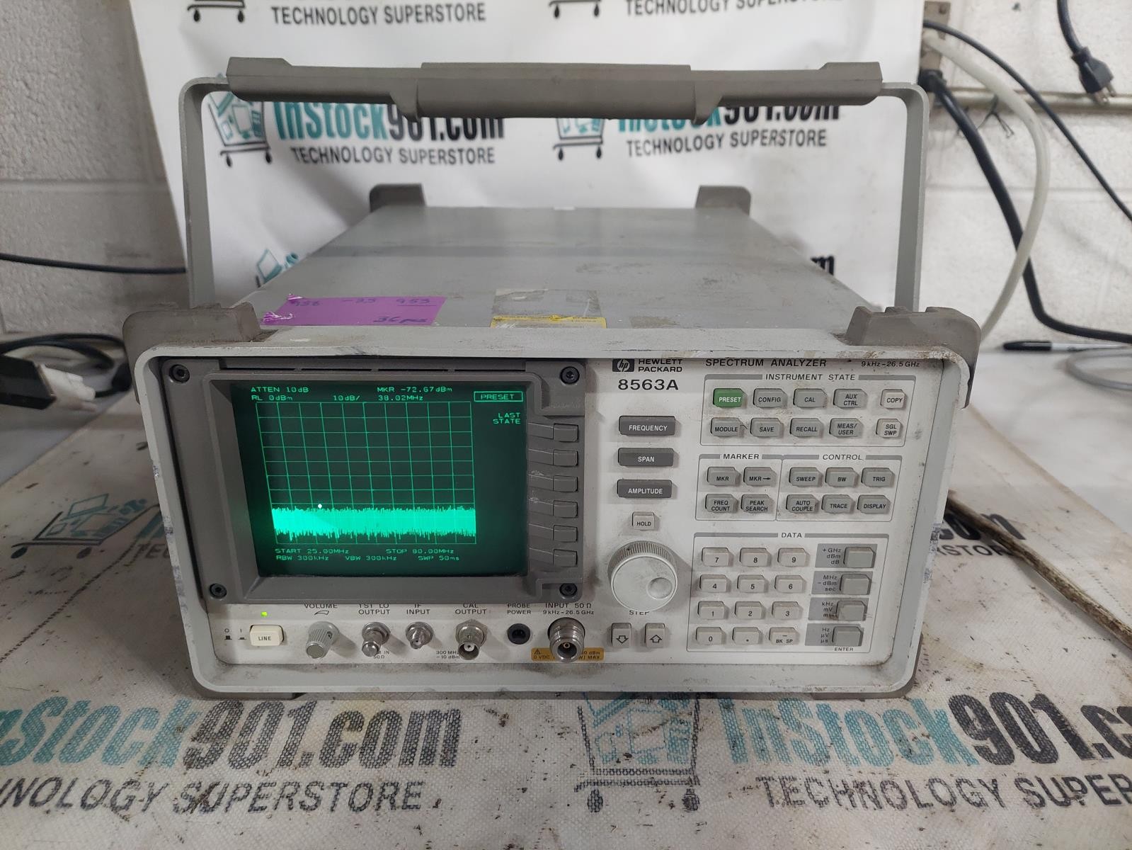 Hewlett Packard 8563A Spectrum Analyzer 9kHz-26.5GHz