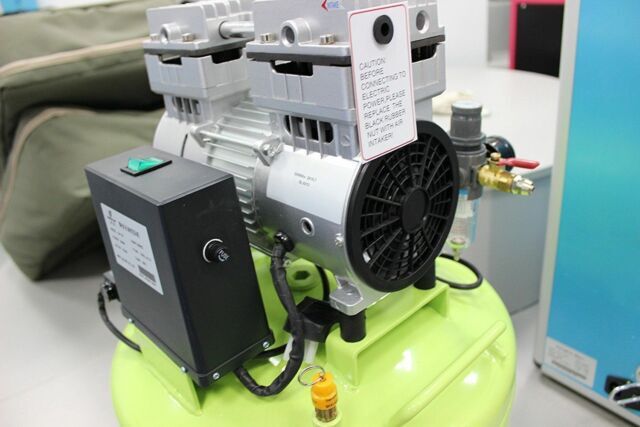 40L Silent Dental Electric Oil-free Air Compressor GA-81 for Two Dental Chair CE