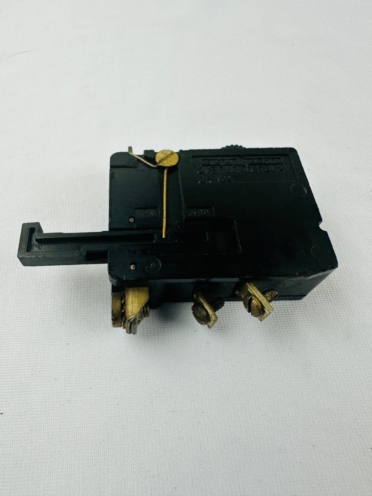 General Electric CR124 CR124C028 Overload Relay 600V AC. MAX