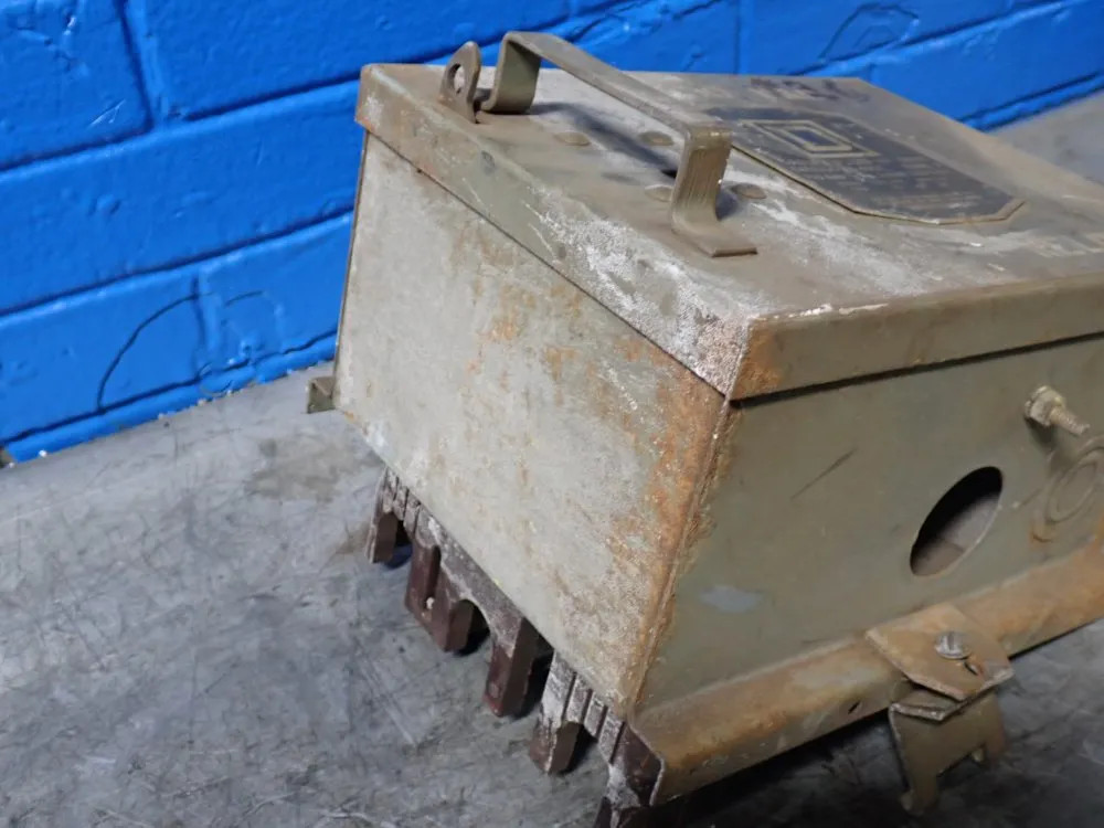 SQUARE D SD-9353 BUS PLUG UNIT 100 AMPS 02260170019
