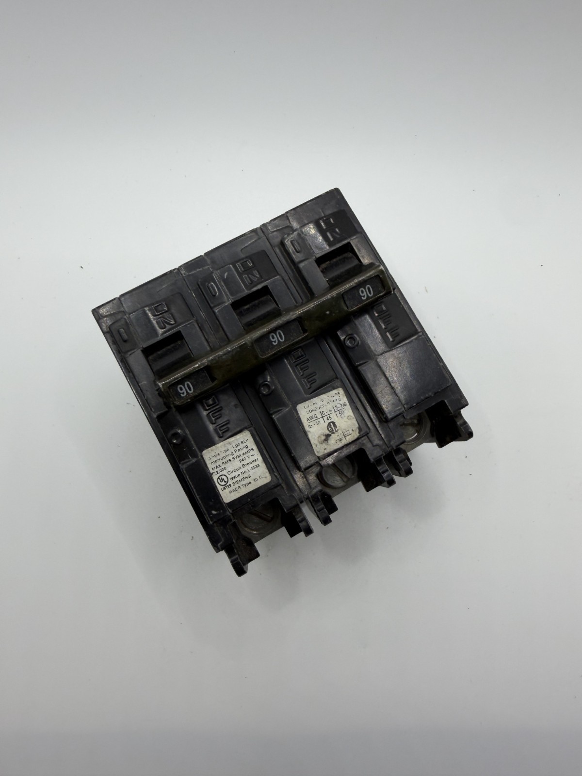 Siemens B390H 90A 240V 22kA 3P Bolt-on Circuit Breaker – tested & wrnty