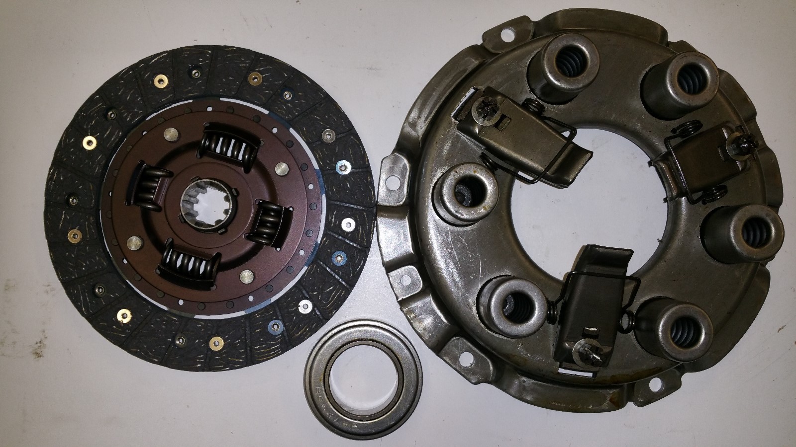 Kubota/Zennoh Tractor Clutch Kit B7001