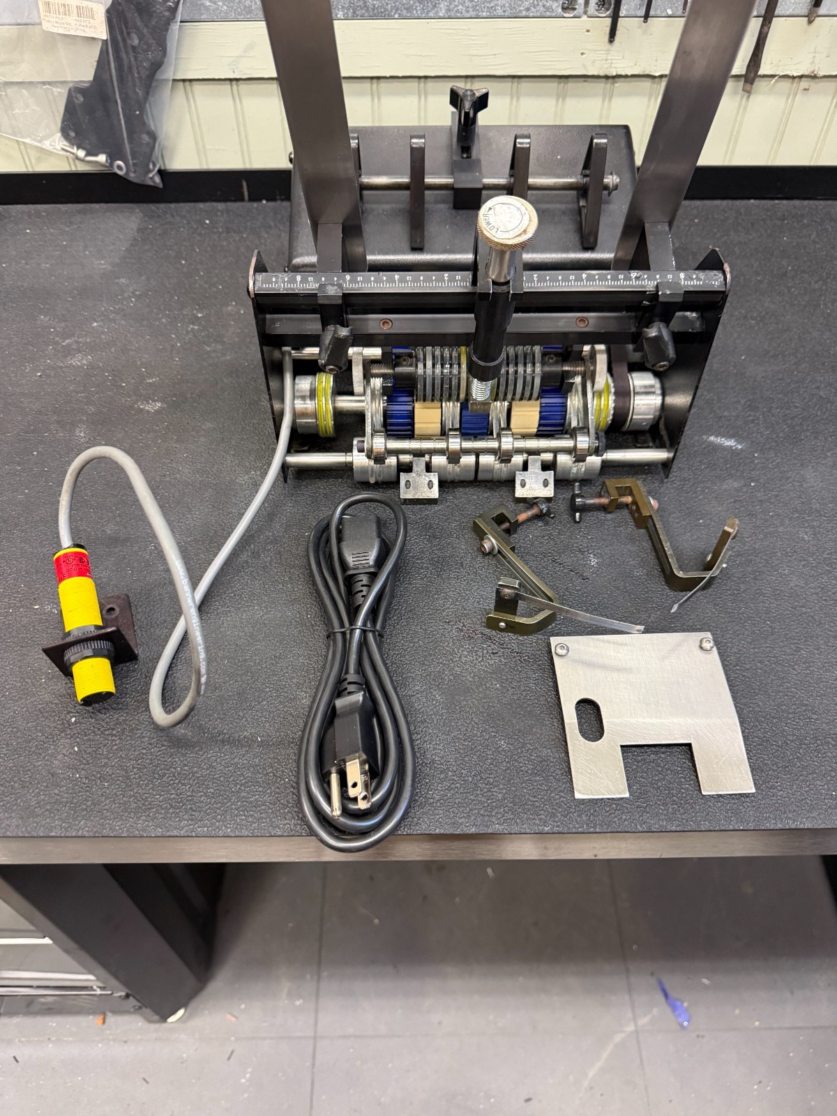 Streamfeeder – Reliant 1500 Document Feeder Mail inserter or stand alone Use