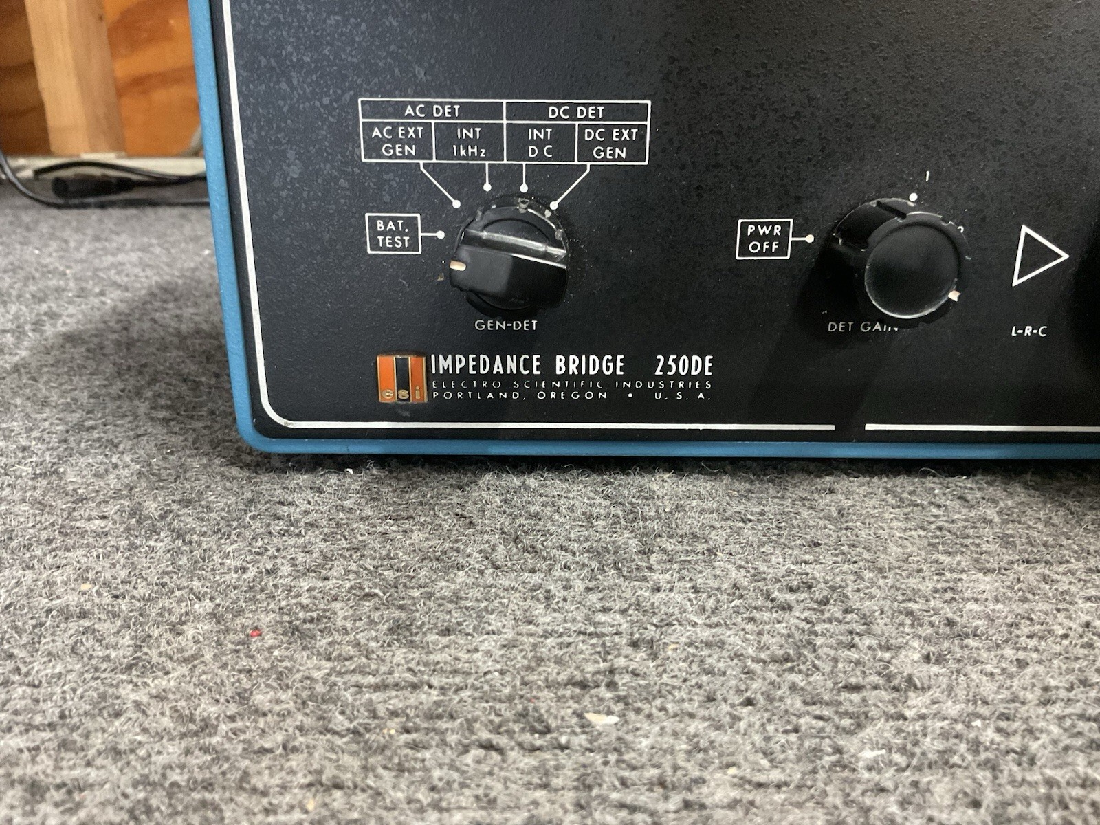 Electro Scientific Portable Impedance Bridge 250DE