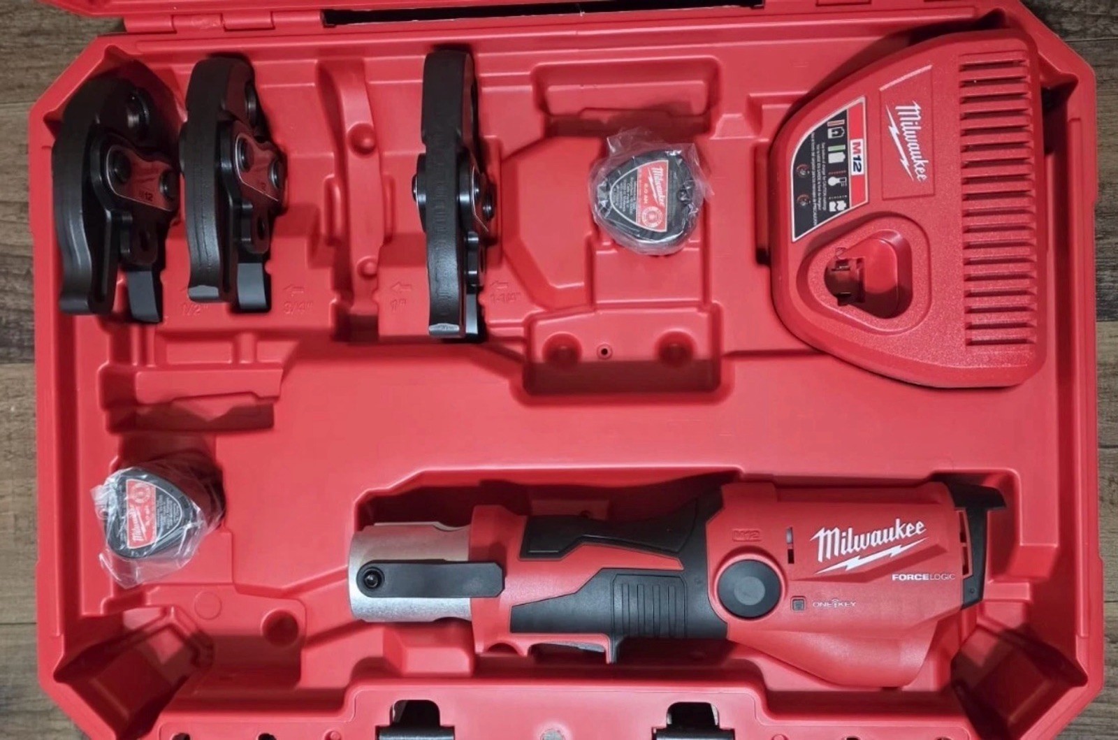 Milwaukee M12 2573-22 FORCE LOGIC Press Tool Kit with ONEKEY