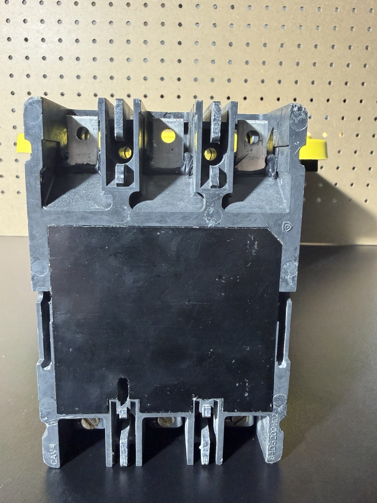 Eaton PDG2 PDG23M0030TFFL 30A 3-Pole Circuit Breaker, 201-250V AC
