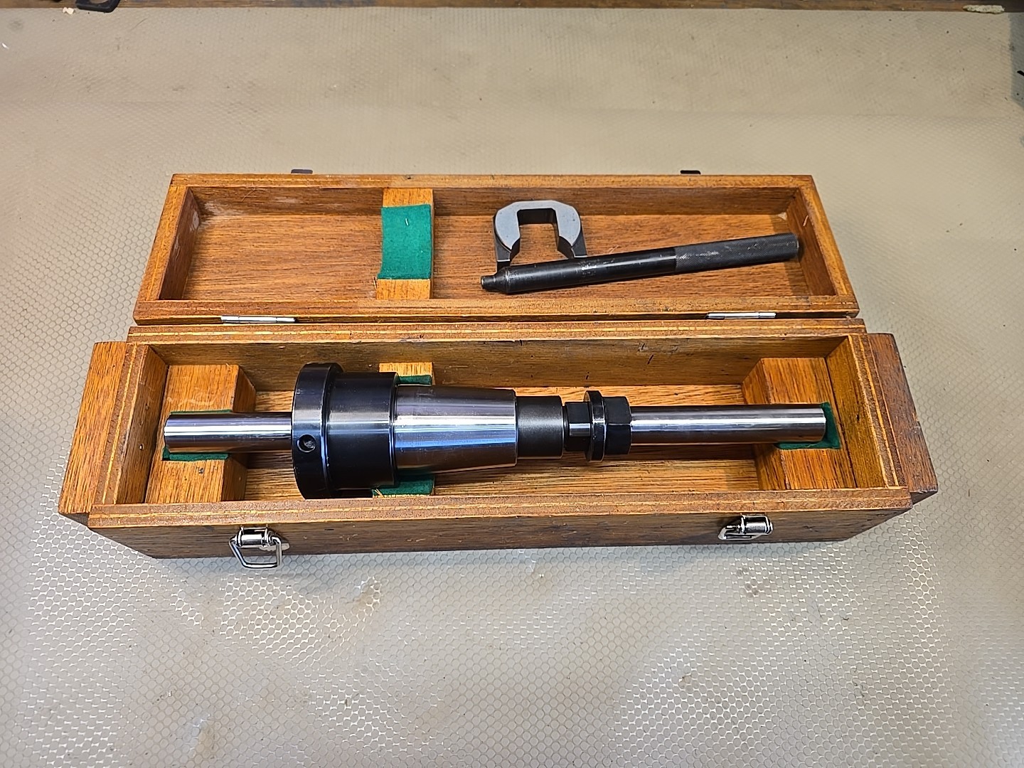 Grinding Wheel Balancing Arbor Mandrel In Wood Case Wheel Balancer Tool NICE