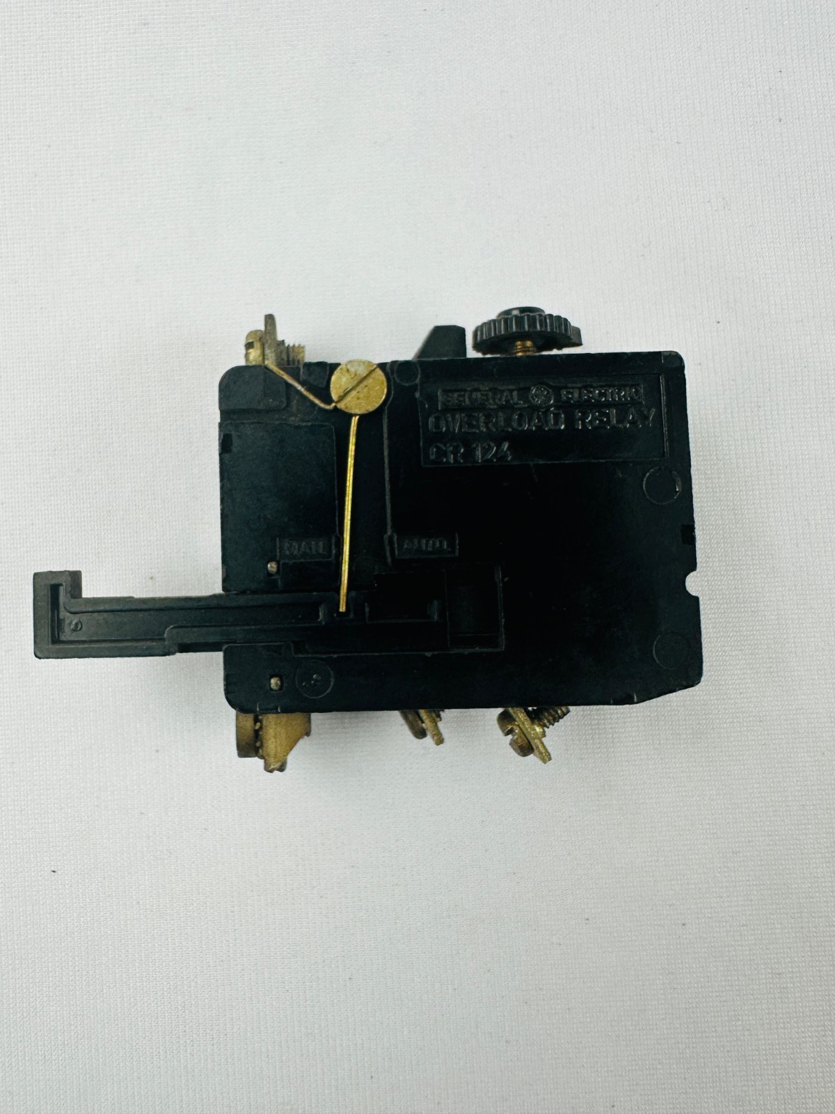 General Electric CR124 CR124C028 Overload Relay 600V AC. MAX