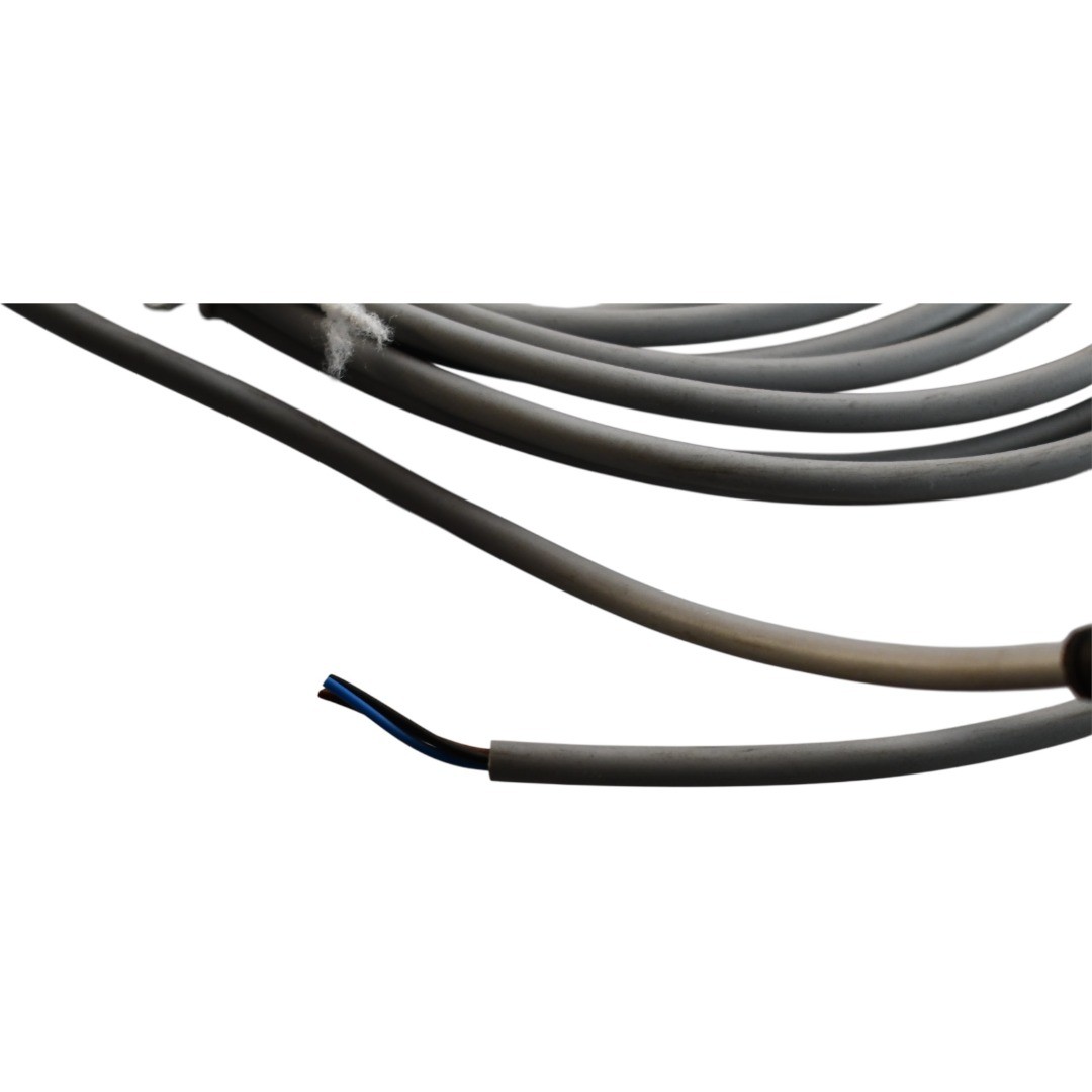 NEW SICK 2095884 YF8U13-050VA1XLEAX M8 3-Pin Female to Flying Leads 5m PUR