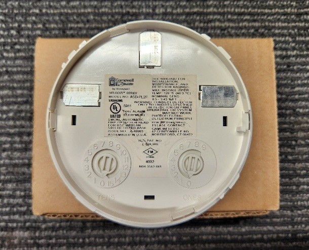 Honeywell Gamewell FCI ASD-PL2F Smoke Detector, Free Shipping