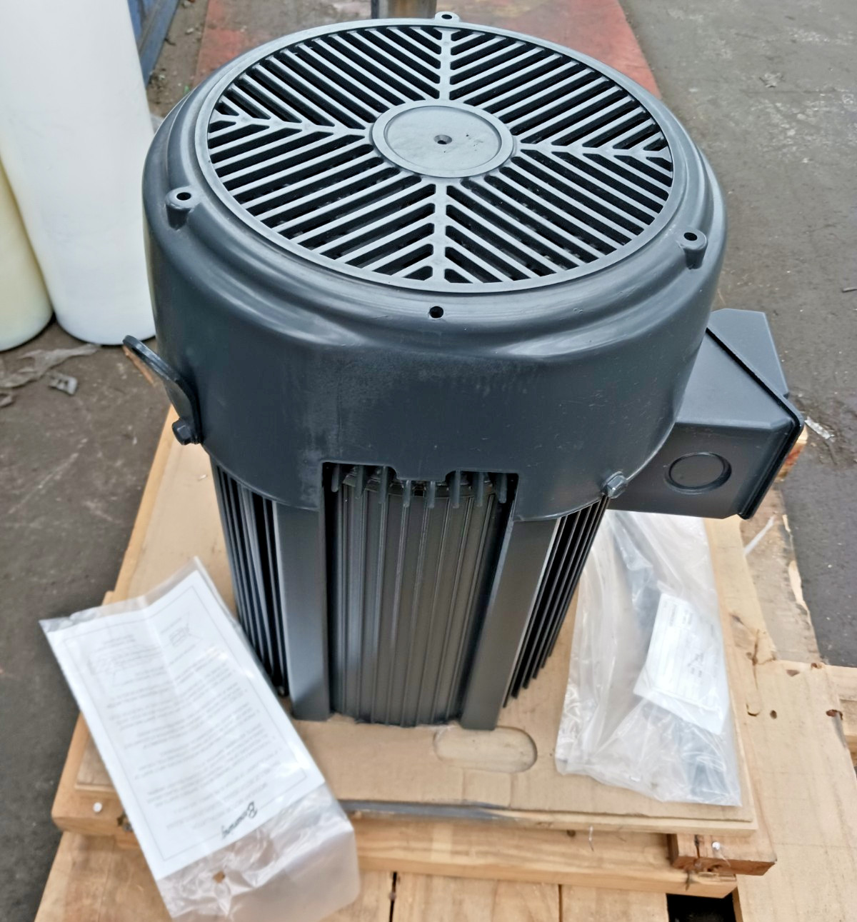 New Regal Browning 15 HP AC Inverter Duty Electric Motor 254T 1775 Rpm 230/460 V