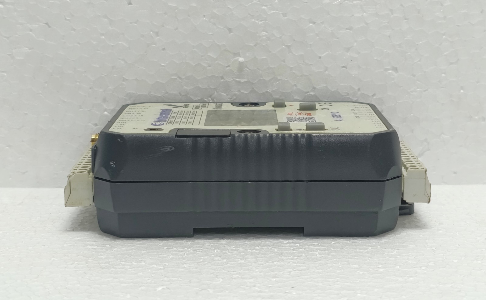 YOTTACONTROL A-5289D WiFi PLC DCS 4DI/4AI/4DO VER C2.89 USED