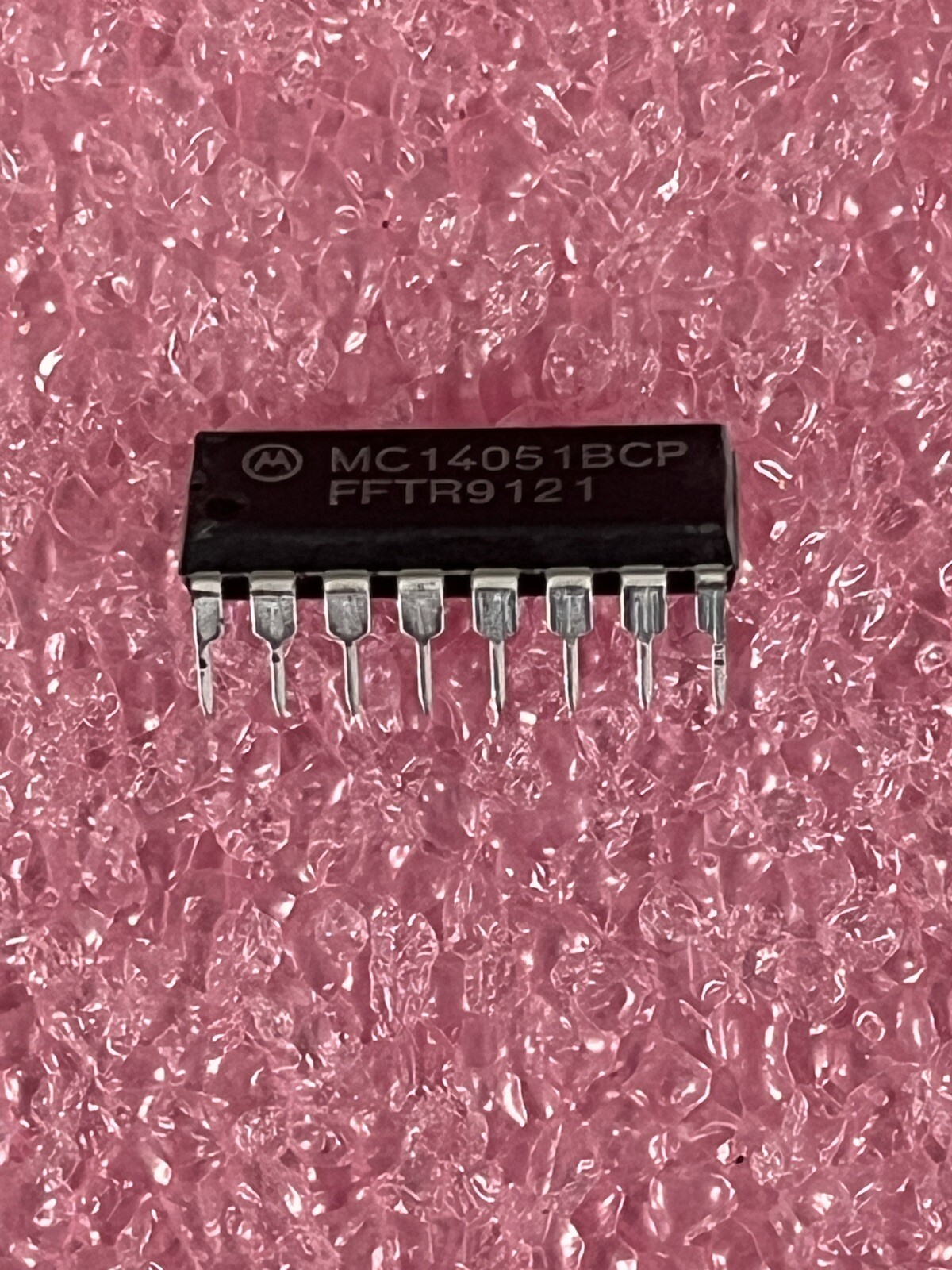 MC14051BCP IC ANALOG MUX SINGLE 8 CH 16 PIN DIP MOTOROLA (LOT OF 4)
