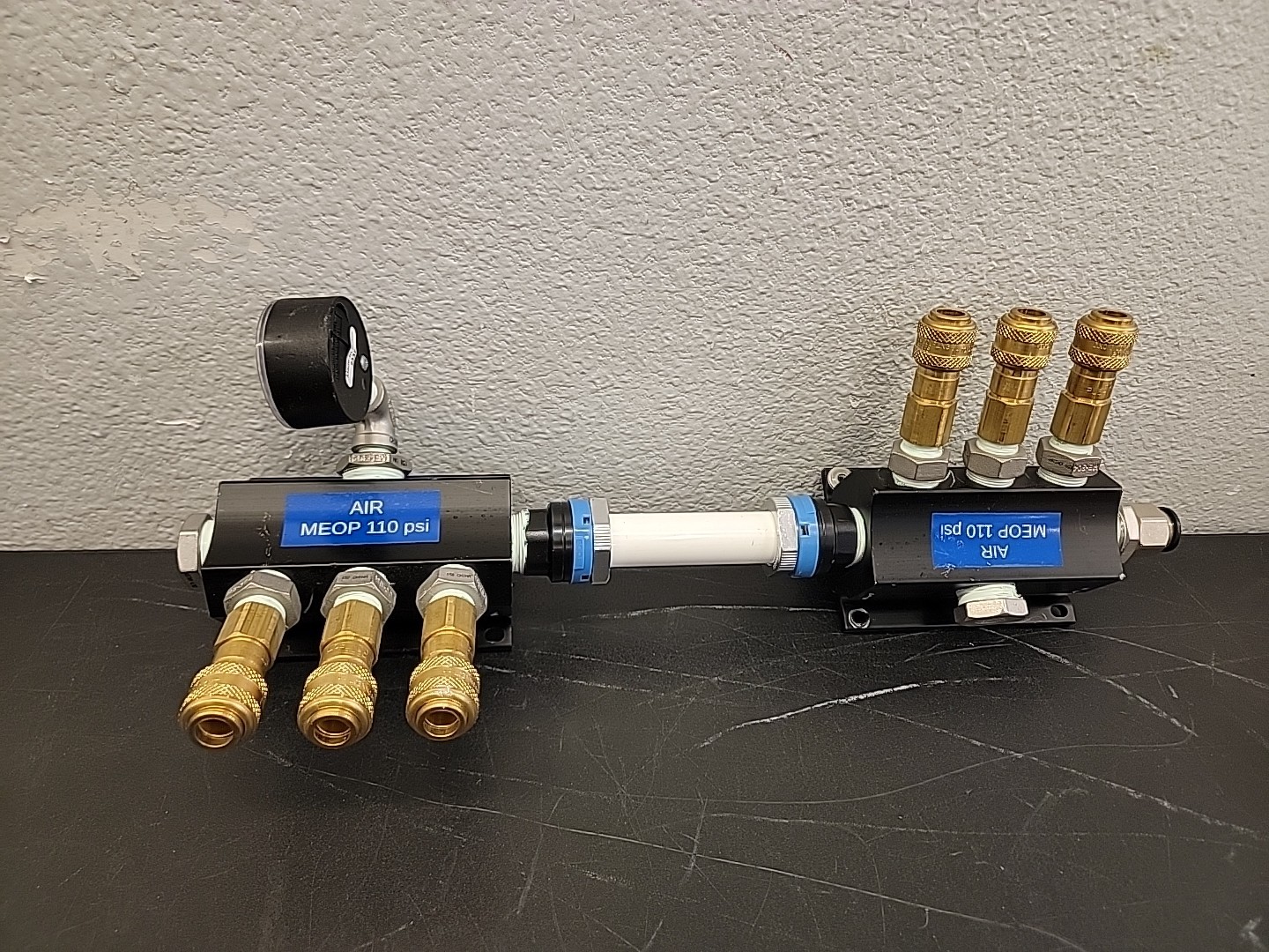 Unbrand Heavy Duty Air Manifolds 6 Valves Air MEOP 110 PSI W/ Dixon Valves