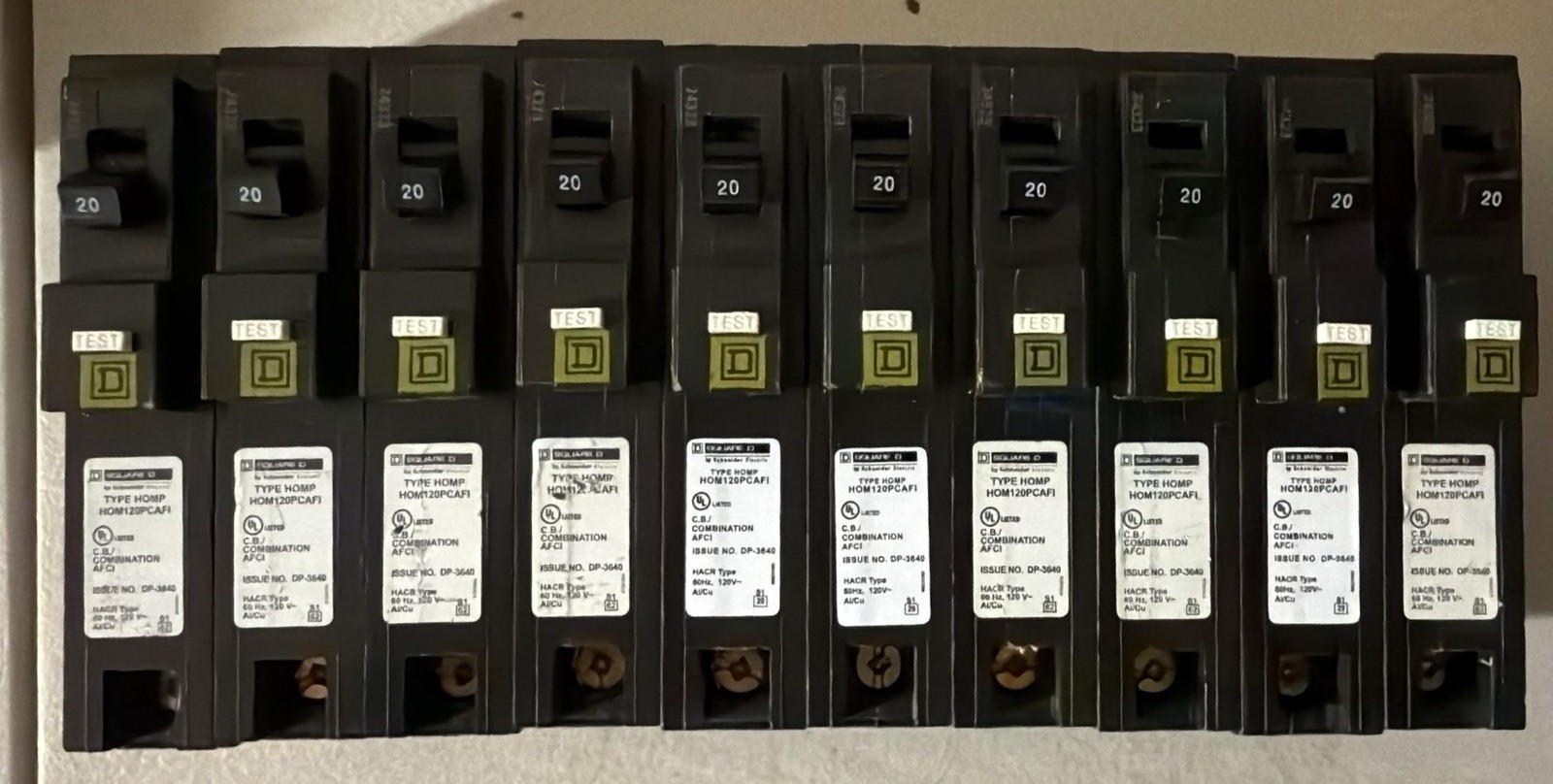 10PCS SQUARE D HOMELINE HOM120PCAFI HOM120PCAFIC 20A AFCI PLUG ON NEUTRAL