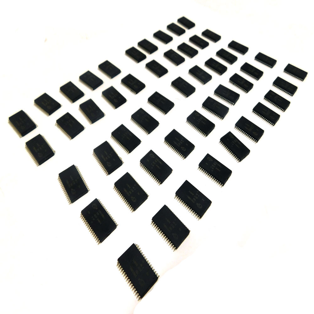 (Lot of 50) Cypress CY62128BLL 128K X8 CMOS Staic RAM IC Chip 4.5-5.5V Operation