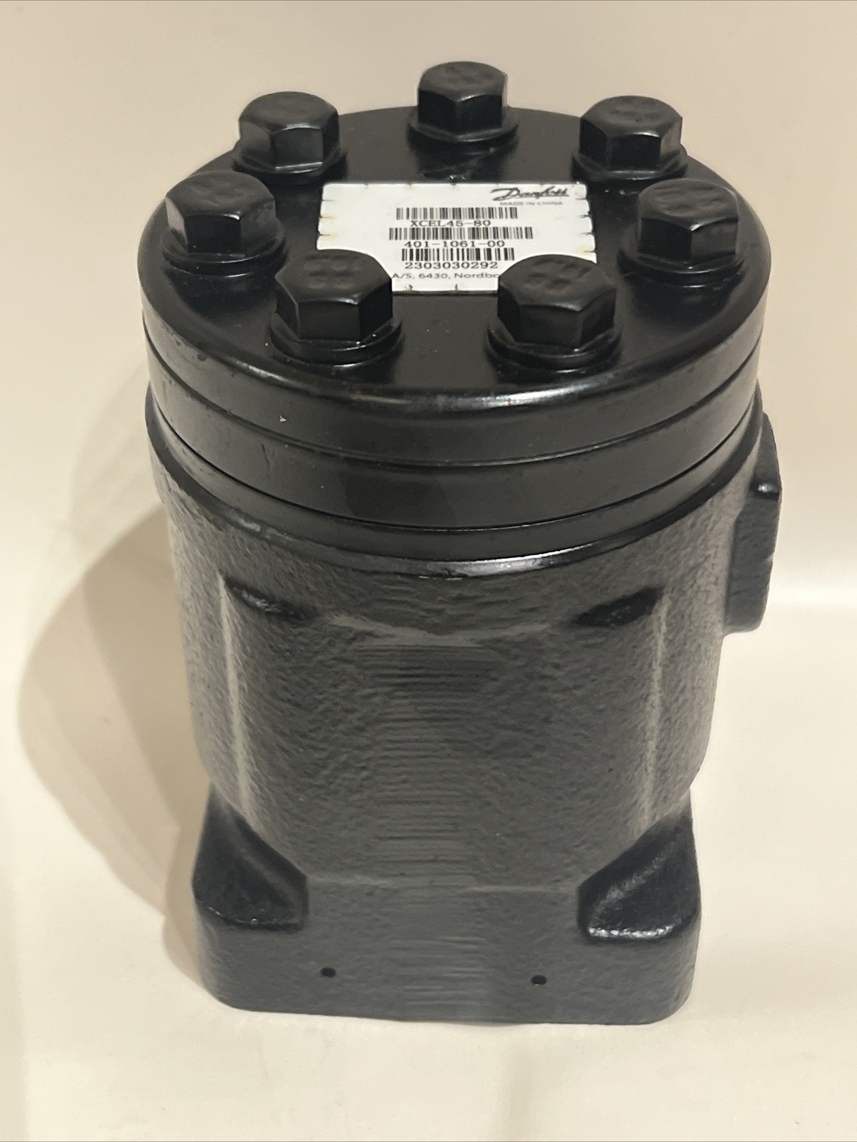 Danfoss Eaton XCEL45-80 Steering Control Unit. New!! Free Shipping.