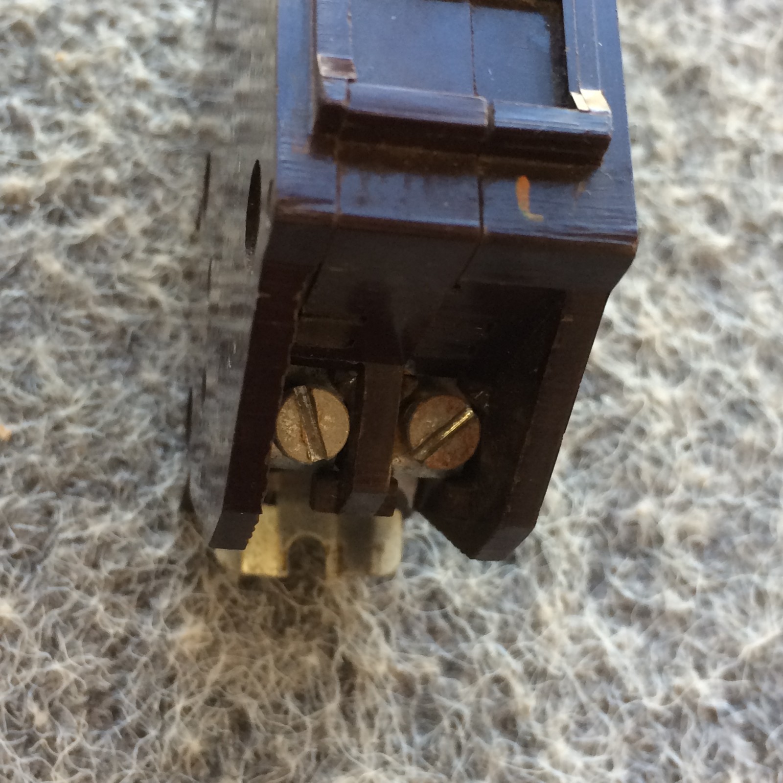 WADSWORTH B1515 A1515 TWIN BREAKER 1-POLE 15A & 1- POLE 15A WA1515 *Flaw*