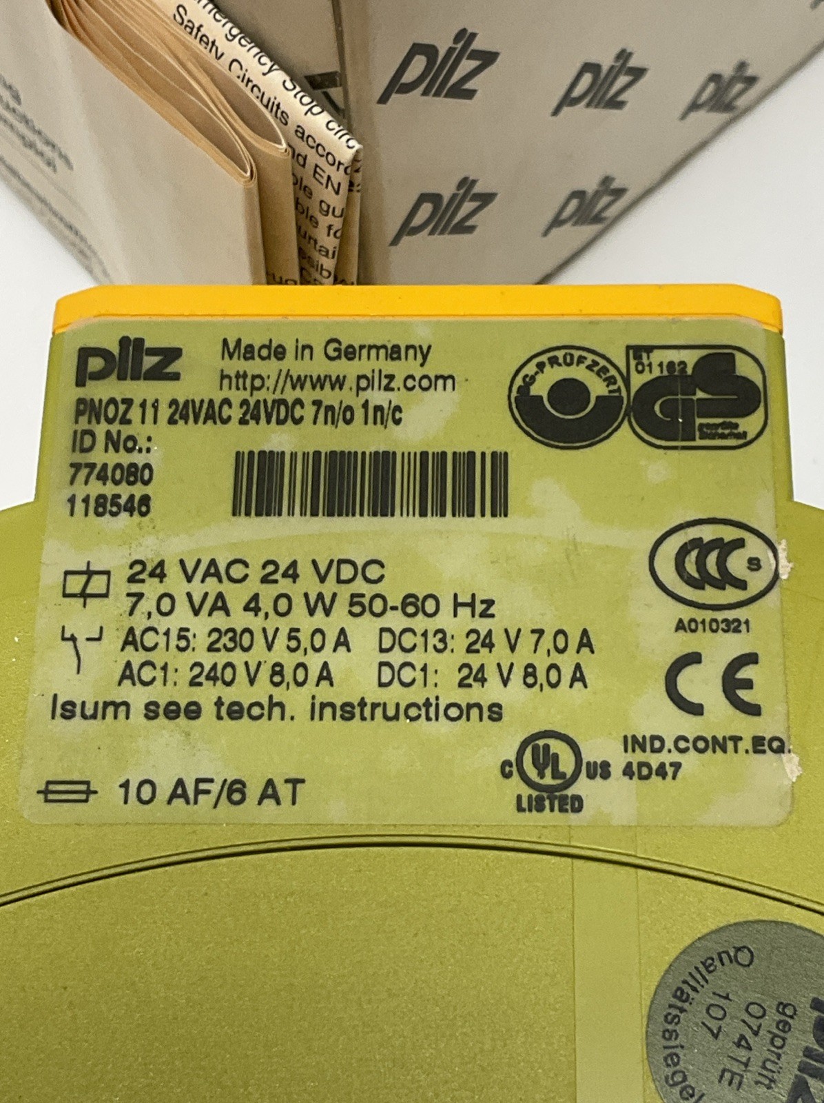 Pilz PNOZ 11 24VAC 24VDC 7N/O 1N/C 774080 Safety Relay 24VAC, 24VDC Coil